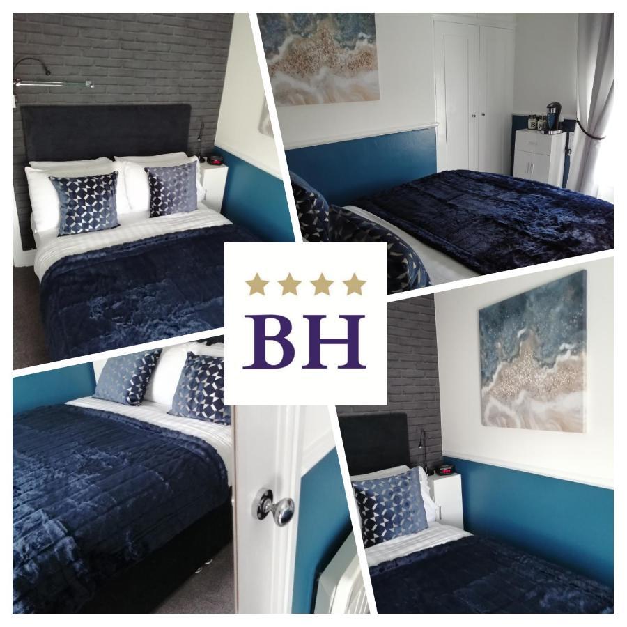 Burleigh Guest House Лландидно Экстерьер фото
