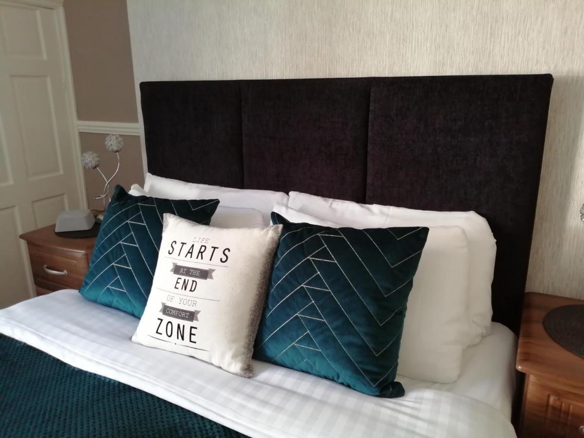 Burleigh Guest House Лландидно Экстерьер фото